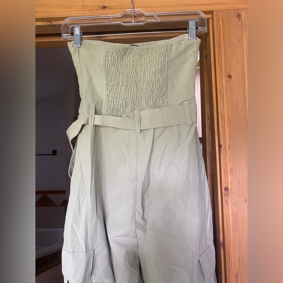 Zara Green Jumpsuit - Picture 8 of 10